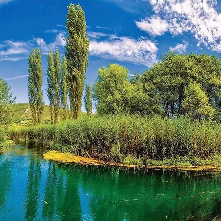 With With 5 In Peracko Blato * Ploce (Dubrovnik-Neretva)